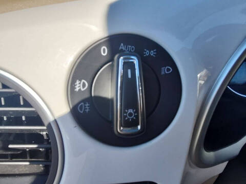 2013 Volkswagen Beetle Convertible