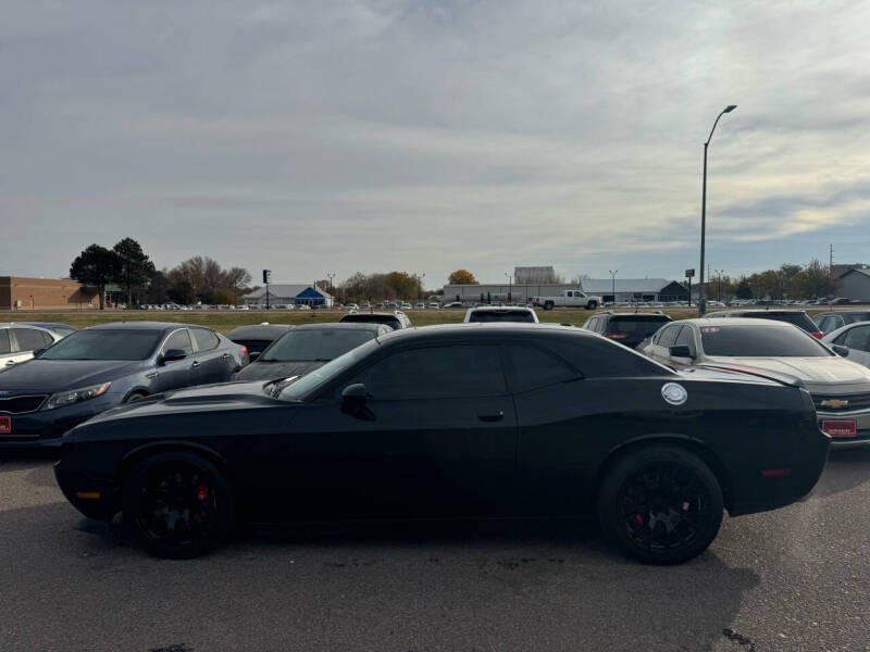 2013 Dodge Challenger SRT8 photo 19