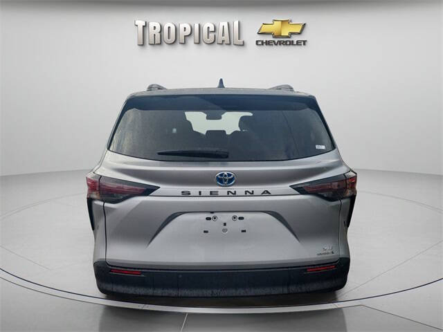 2023 Toyota Sienna