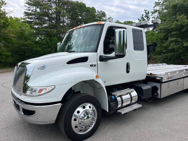 2021 International MV607