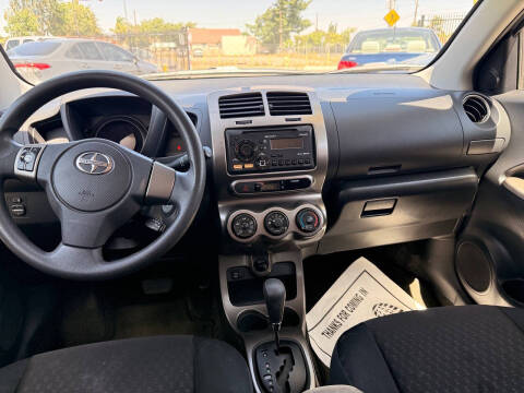 2012 Scion xD