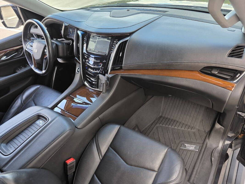 2019 Cadillac Escalade Premium Luxury