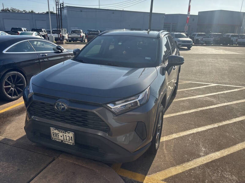 2022 Toyota RAV4 Hybrid XLE