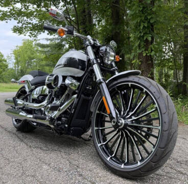 2024 Harley-Davidson FXBR - Breakout