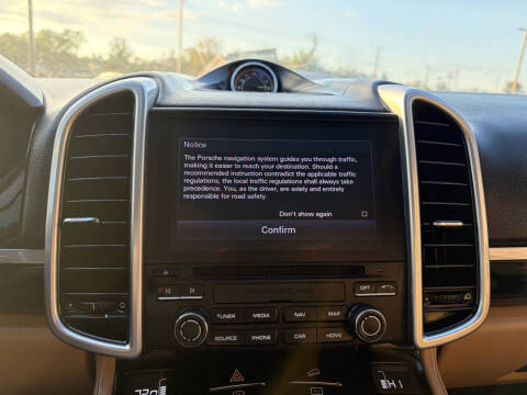 2017 Porsche Cayenne S E-Hybrid Platinum Edition