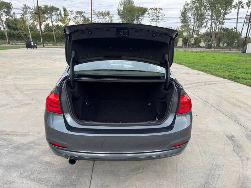 2016 BMW 3 Series 320i