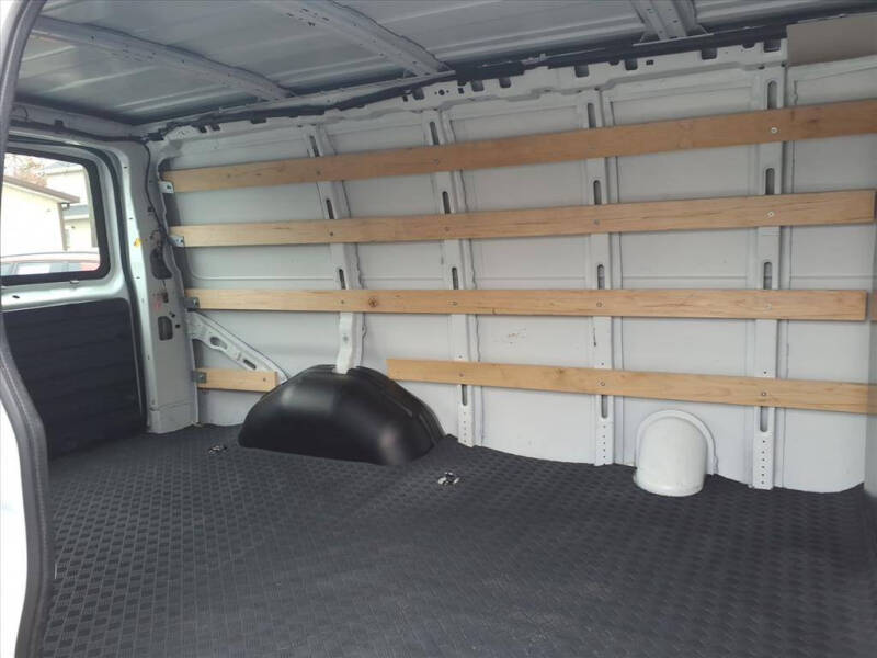 2024 GMC Savana 2500