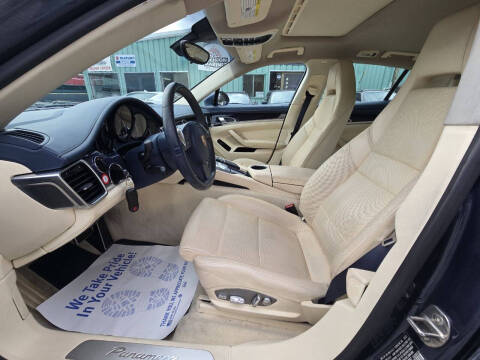 2012 Porsche Panamera 4