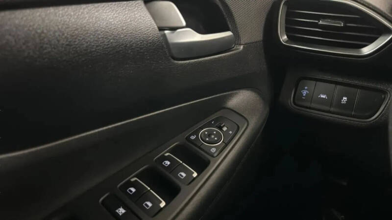 2020 Hyundai Santa Fe SE
