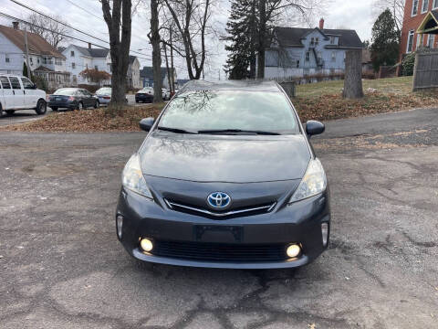 2012 Toyota Prius v Five