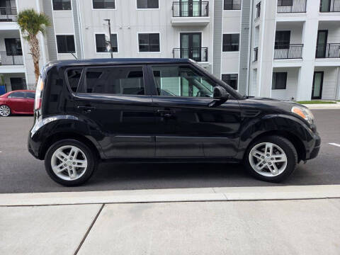 2011 Kia Soul +