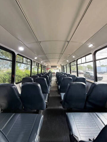 2018 Freightliner M2 106