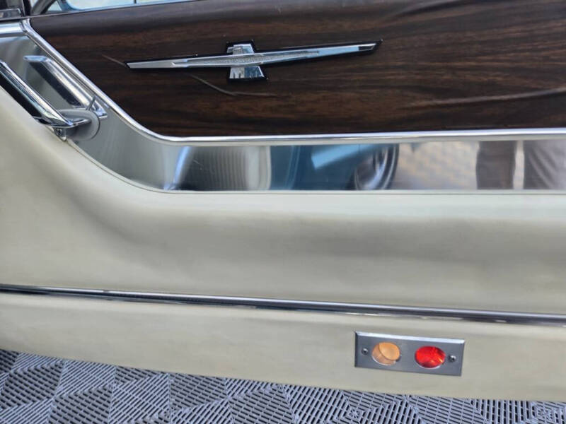 1964 Ford Thunderbird