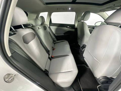 2023 Volkswagen Taos SE 4Motion