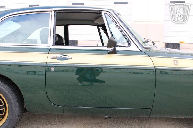 1975 MG B