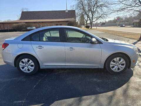 2013 Chevrolet Cruze LS Auto