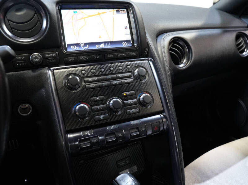 2012 Nissan GT-R Premium