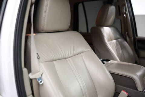 2017 Lincoln Navigator Select