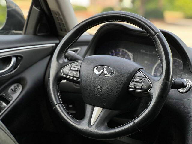 InfinitiQ5030