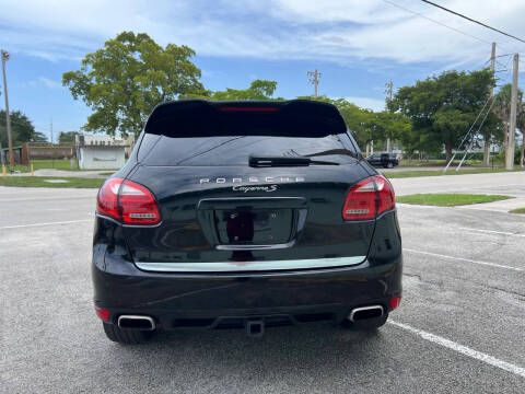 2012 Porsche Cayenne S