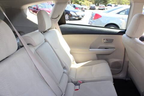 2014 Toyota Prius v Three