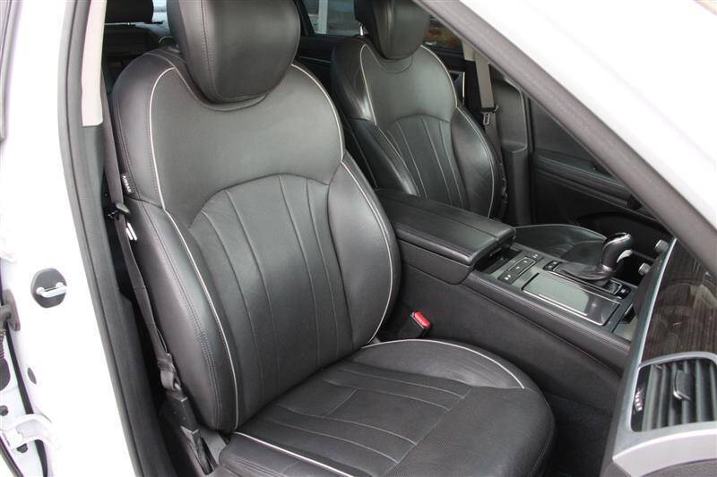 2015 Hyundai Genesis