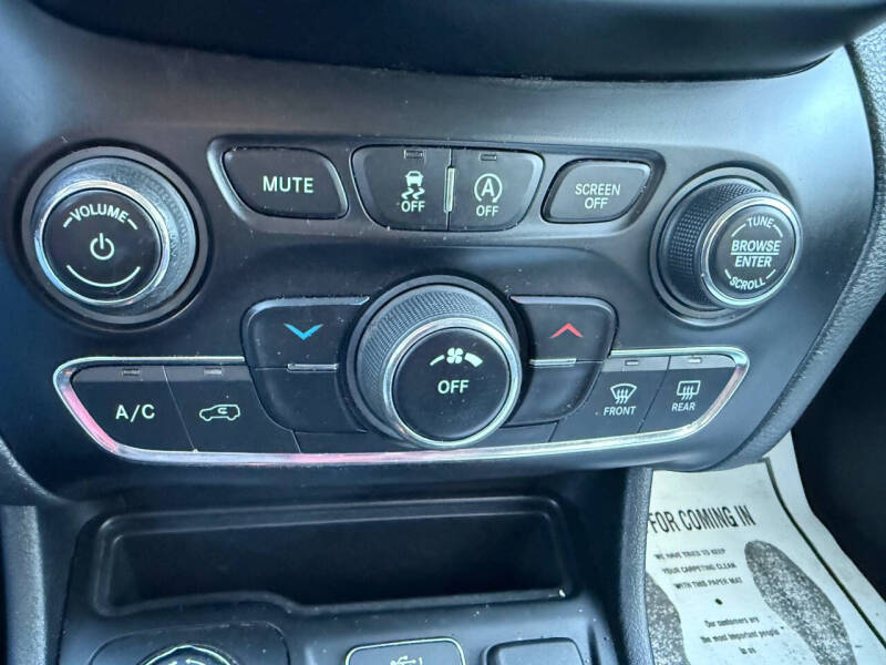 2021 Jeep Cherokee Latitude Plus