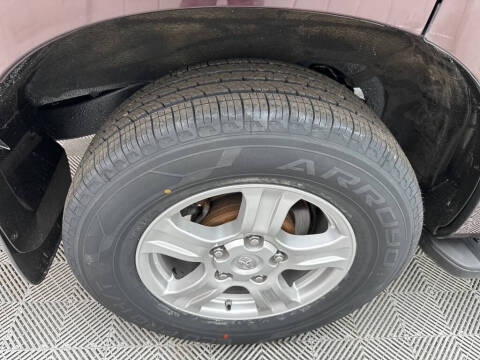 2016 Toyota Sequoia SR5