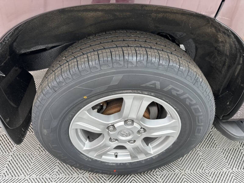 2016 Toyota Sequoia SR5