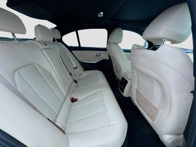 2022 BMW 3 Series 330i