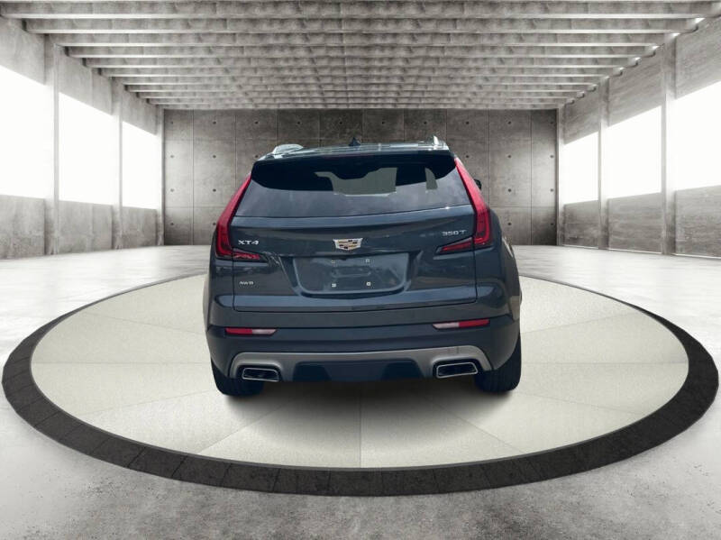 2021 Cadillac XT4 Premium Luxury