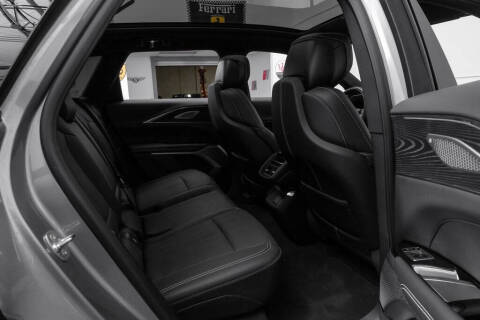 2024 Cadillac LYRIQ Luxury 3