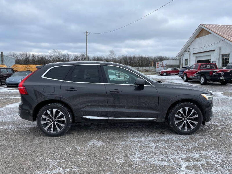 2023 Volvo XC60 B5 Plus Bright Theme