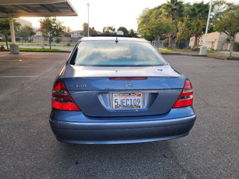 2005 Mercedes-Benz E-Class E 320