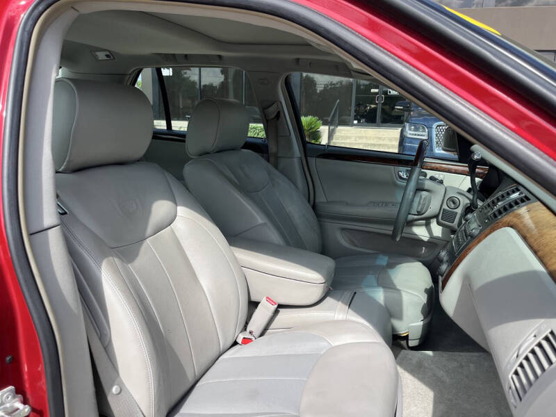 2011 Cadillac DTS Luxury Collection