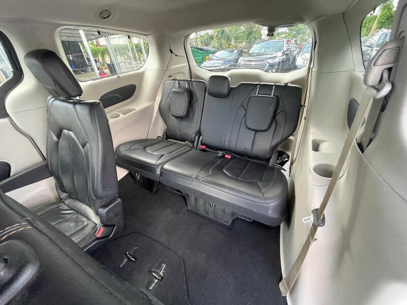 2018 Chrysler Pacifica Touring L