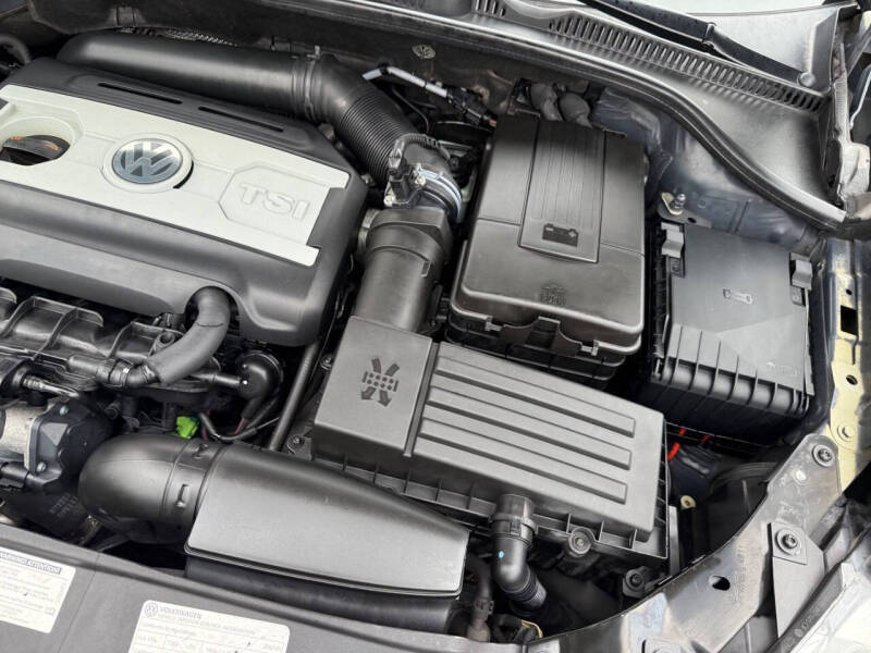 2012 Volkswagen GTI Base PZEV