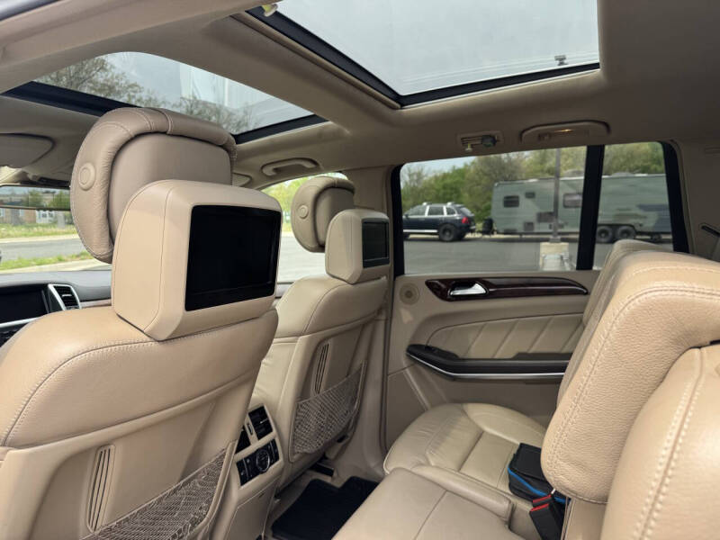 2014 Mercedes-Benz GL-Class GL 550 4MATIC