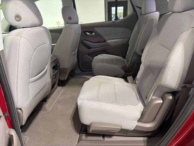 2021 Chevrolet Traverse LT Cloth