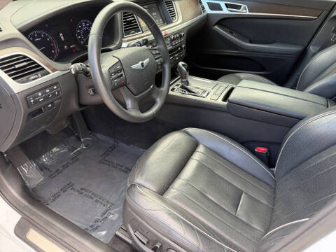 2015 Hyundai Genesis 5.0L