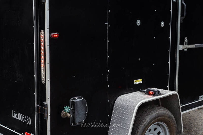 2017 Interstate 1AXLE