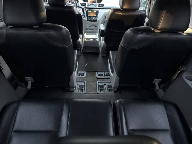 2016 Honda Odyssey SE photo 67