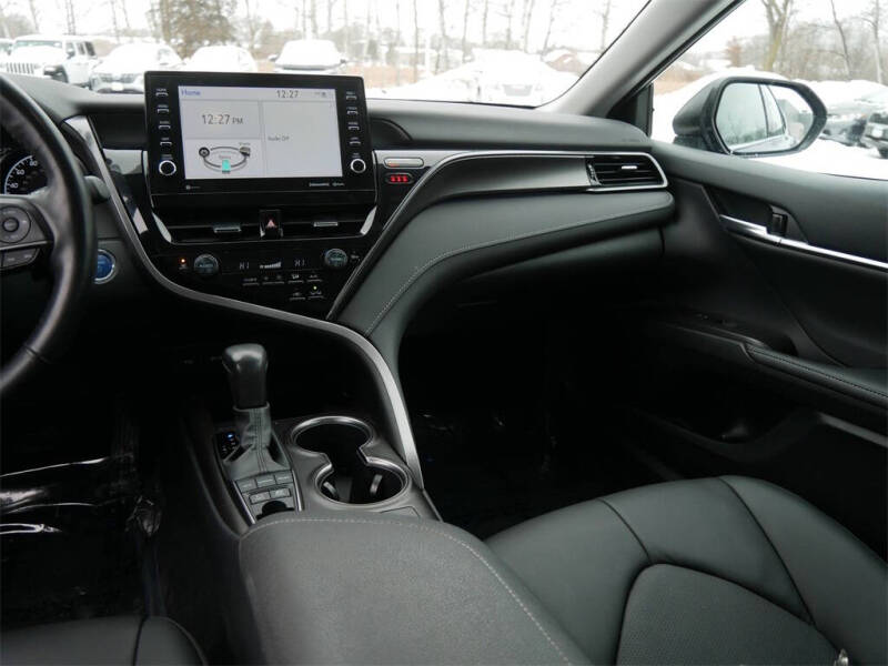 2024 Toyota Camry Hybrid XSE