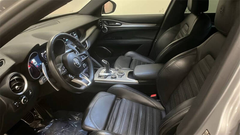 2020 Alfa Romeo Stelvio Ti Sport