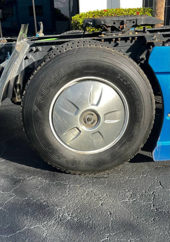 2018 International LT625