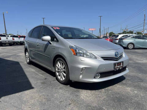 2013 Toyota Prius v Two