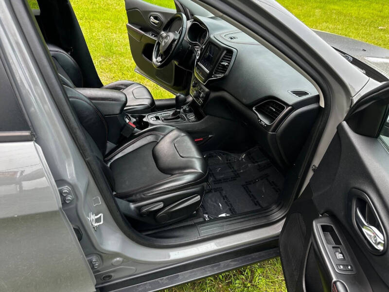 2019 Jeep Cherokee Trailhawk