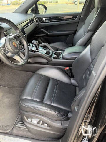 2020 Porsche Cayenne S Coupe