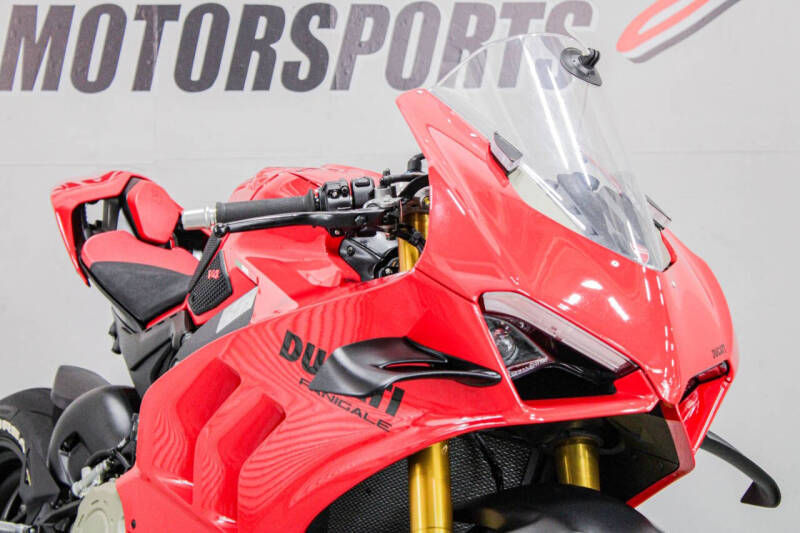 2023 Ducati Panigale V4 S