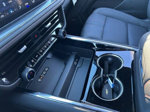 2025 Chevrolet Tahoe RST